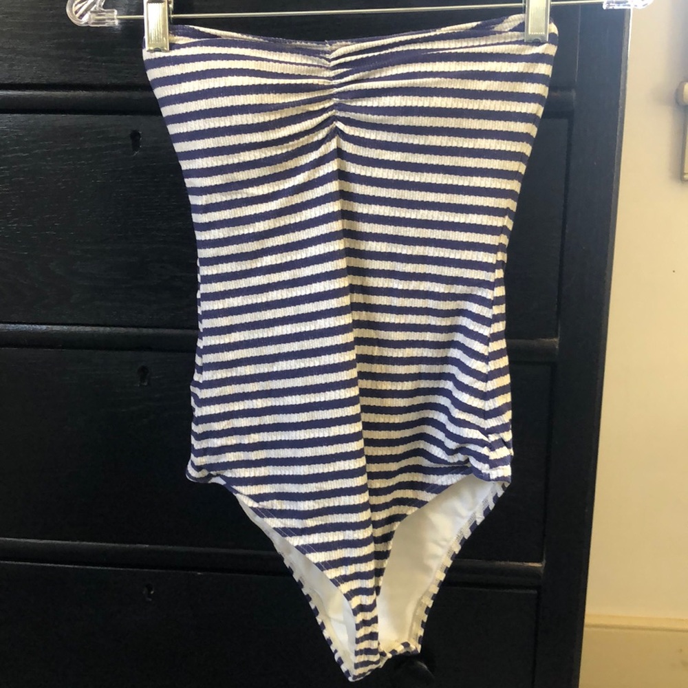 Billabong one piece bathing suit size medium